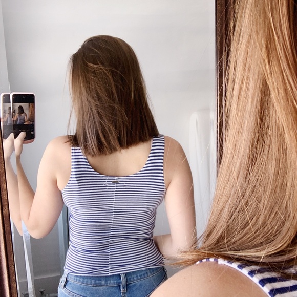 Hollister XS Blue White Striped Cropped Tank - Picture 3 of 5